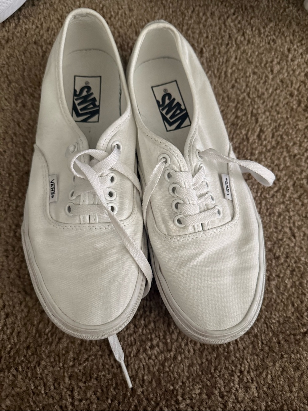 Women’s VANS 🤍